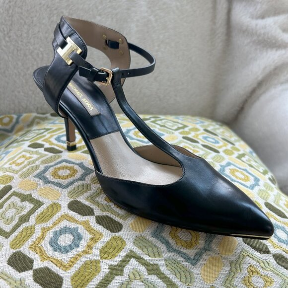 Brand New, Never Worn Michael Kors Pointed Toe Leather Shoe - Picture 4 of 6